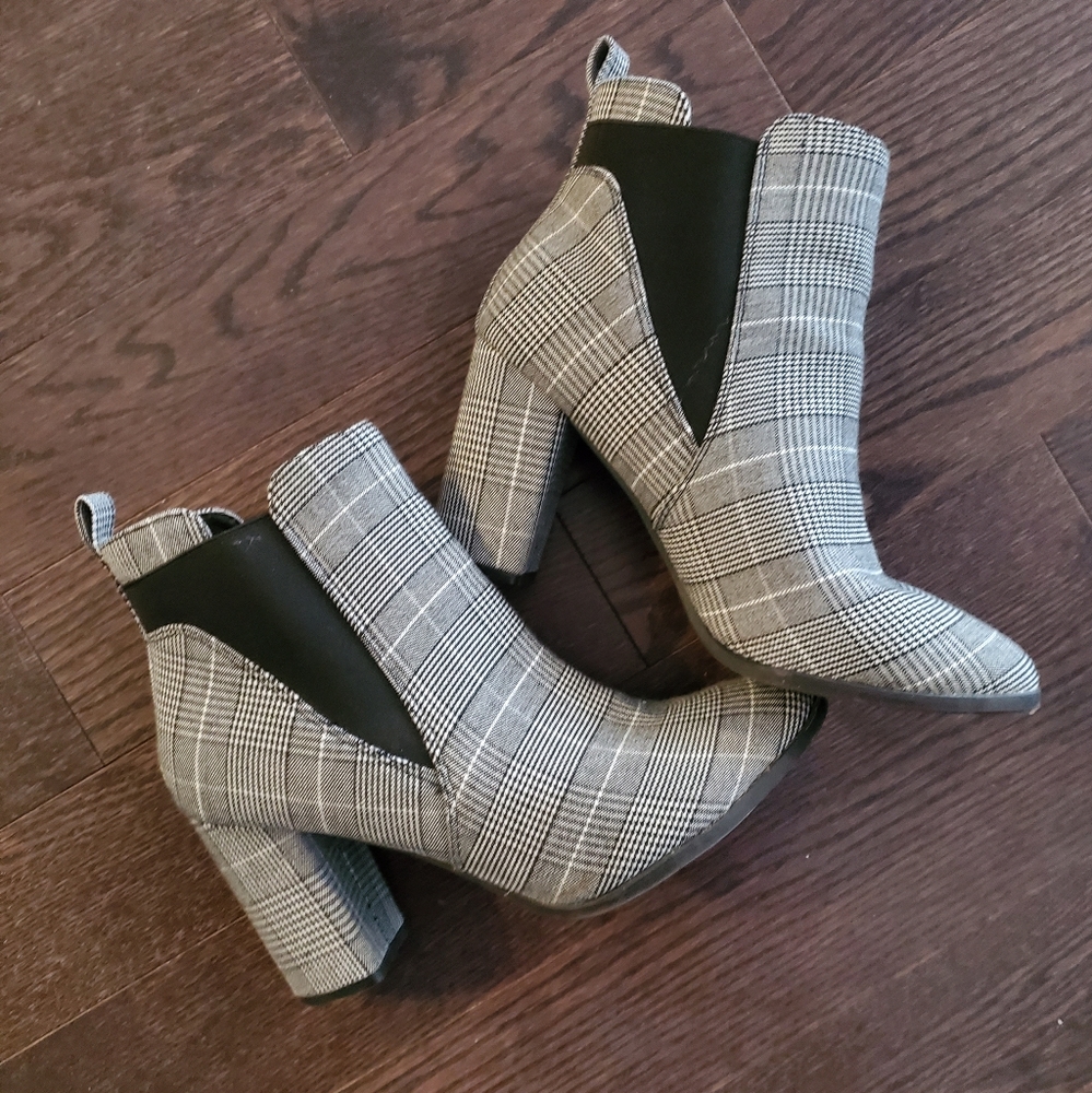 Houndstooth Ankle Boots (Booties)